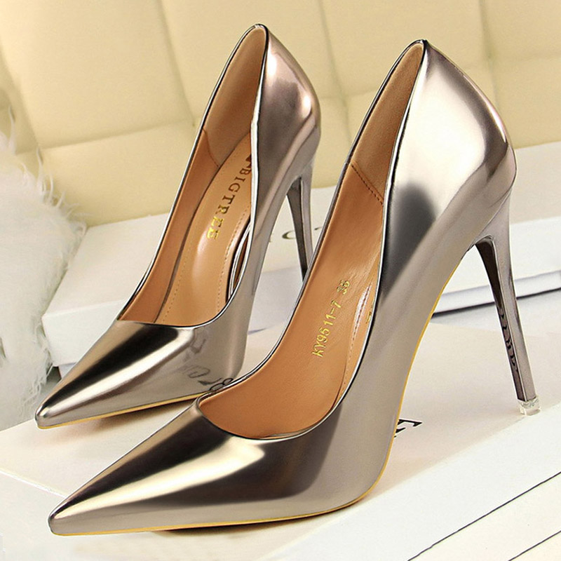 BIGTREE Shoes Woman Pumps Pate - Patent Leather Pump ulasan dan harga