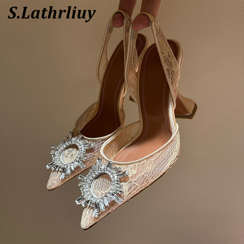 Sandals Rhinestone Flower Poin - Patent Leather Pump ulasan dan harga