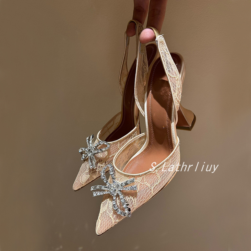 Sandals Rhinestone Flower Poin - Patent Leather Pump ulasan dan harga